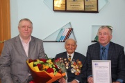 Почтовики Удмуртии поздравили бывшего коллегу – ветерана Великой Отечественной войны с 95-летием